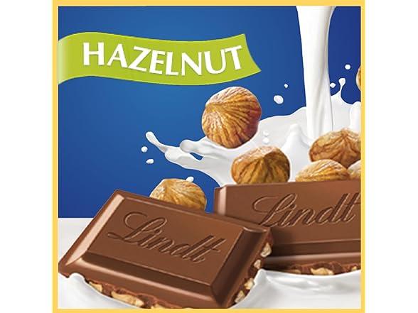 12-Pack 4.4oz Lindt Classic Recipe Hazelnut Milk Chocolate Bars thumbnail 3