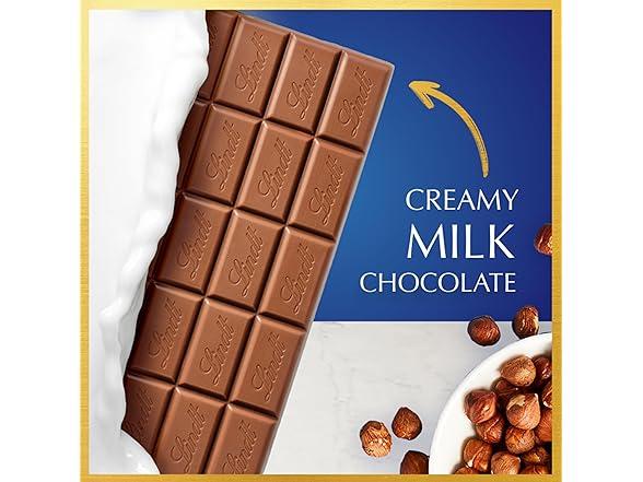 12-Pack 4.4oz Lindt Classic Recipe Hazelnut Milk Chocolate Bars thumbnail 4