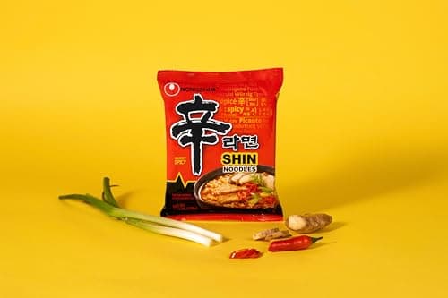 Nongshim Shin Ramyun Noodles, Spicy Korean Signature Instant Ramyun, Rich Beef Flavored Broth, Microwaveable, Korean Instant Noodles, 4.23 oz (Pack of 20), Packaging May Vary.