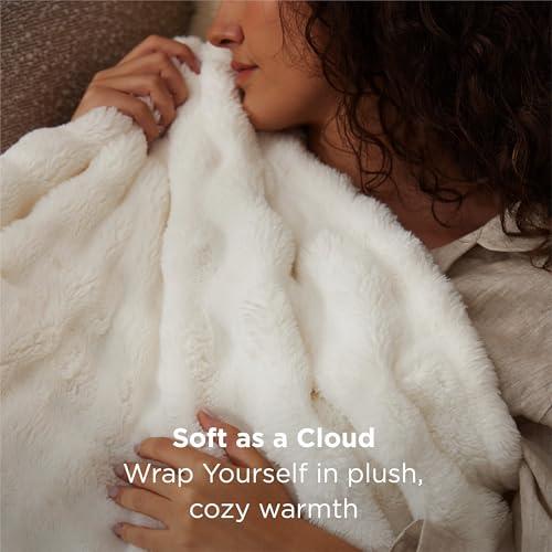 Bedsure 3D Fleece Bubble Blanket for Couch - GentleSoft White Spring Throw Blanket for Sofa Bed Room Decor - Luxury Soft Cozy Blanket Gifts for Kids, Lightweight, Off White, 50"×60 thumbnail 2