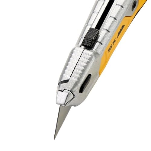 Cúter retráctil DeWALT con almacenamiento de navajas