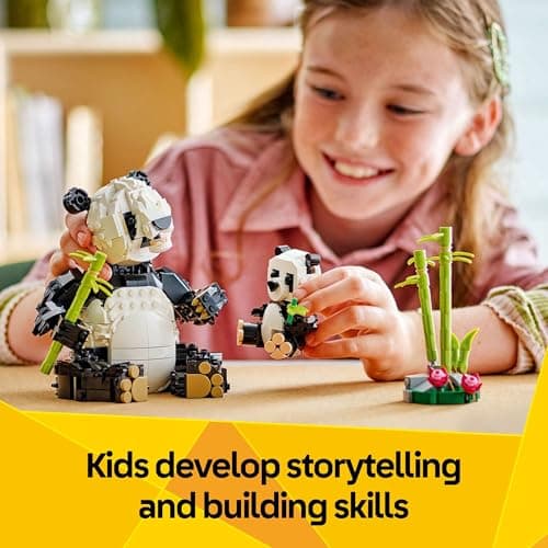 Miniatura de LEGO Creator 3 en 1 Familia de Pandas Animales Salvajes - Kit de Construcción 31165 5