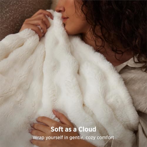 Manta Bedsure Cloud Bubble Suave y Decorativa, Blanca 50"x60"